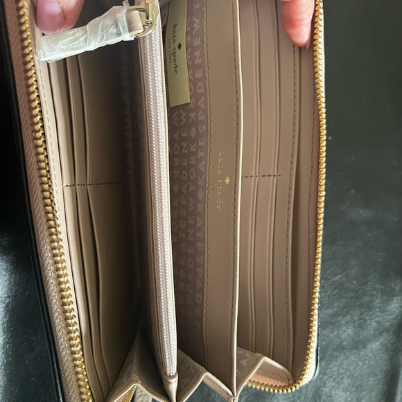 Kate spade zipper wallet - Picture 2 of 5